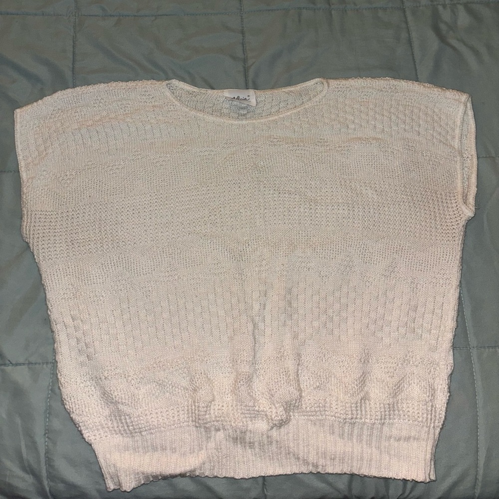 Short sleeve sweater shirt